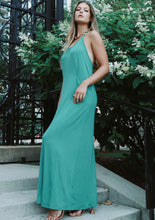 Load image into Gallery viewer, Emerald Green Jersey Maxi Dress