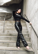 Load image into Gallery viewer, Manhattan Black Leather Pants