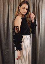 Load image into Gallery viewer, Blythe Black Top