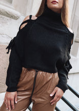 Load image into Gallery viewer, Quinn Black Cropped Sweater